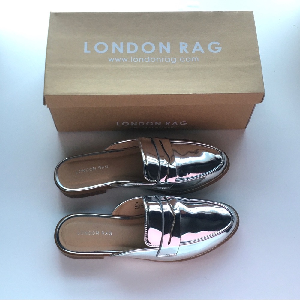 Silver Slides, Silver Shoes Size 7, London Fog Slides Size 7, London Fog Shoes 7